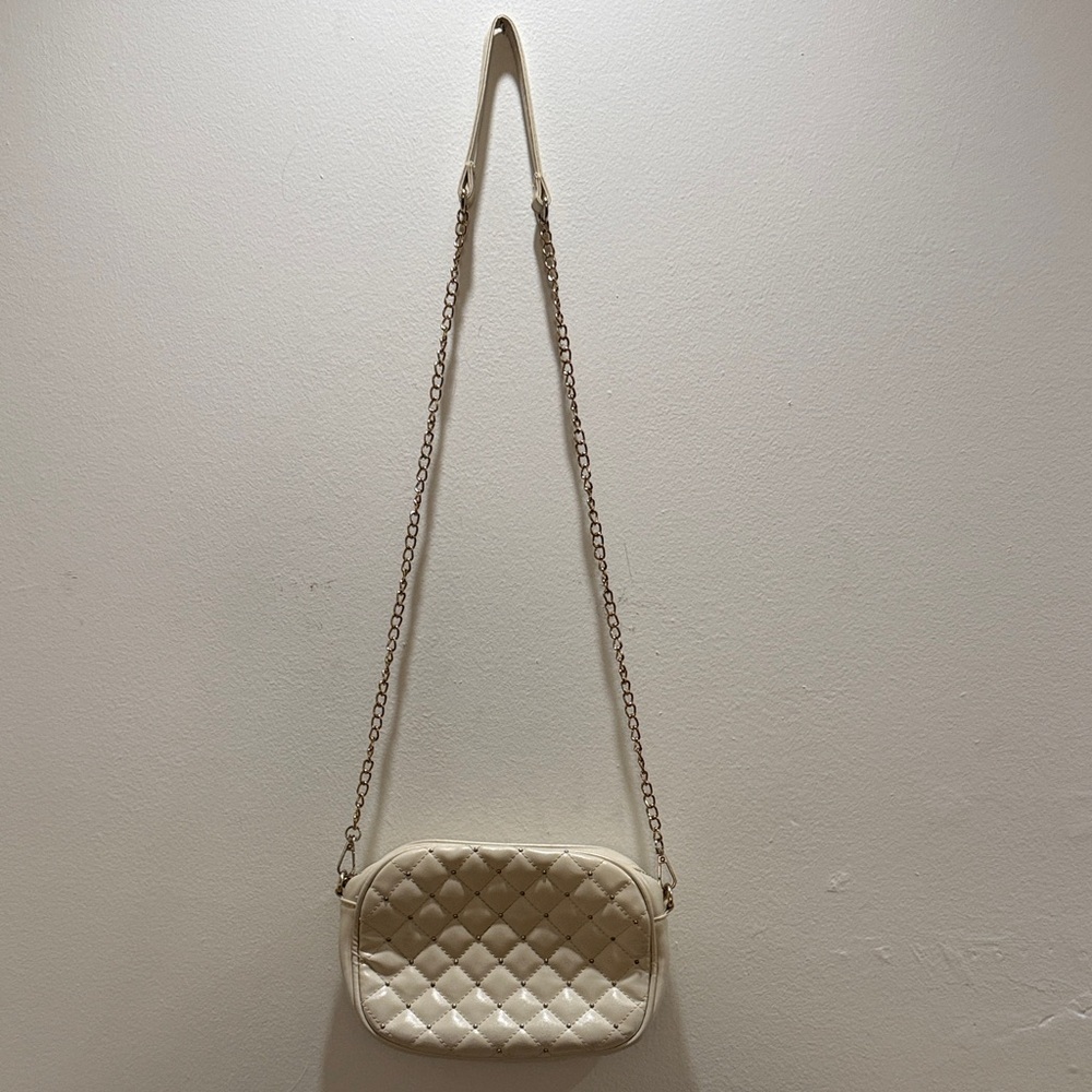 Cream Quilted Crossbody Bag with Gold Chain Strap - Picture 2 of 5